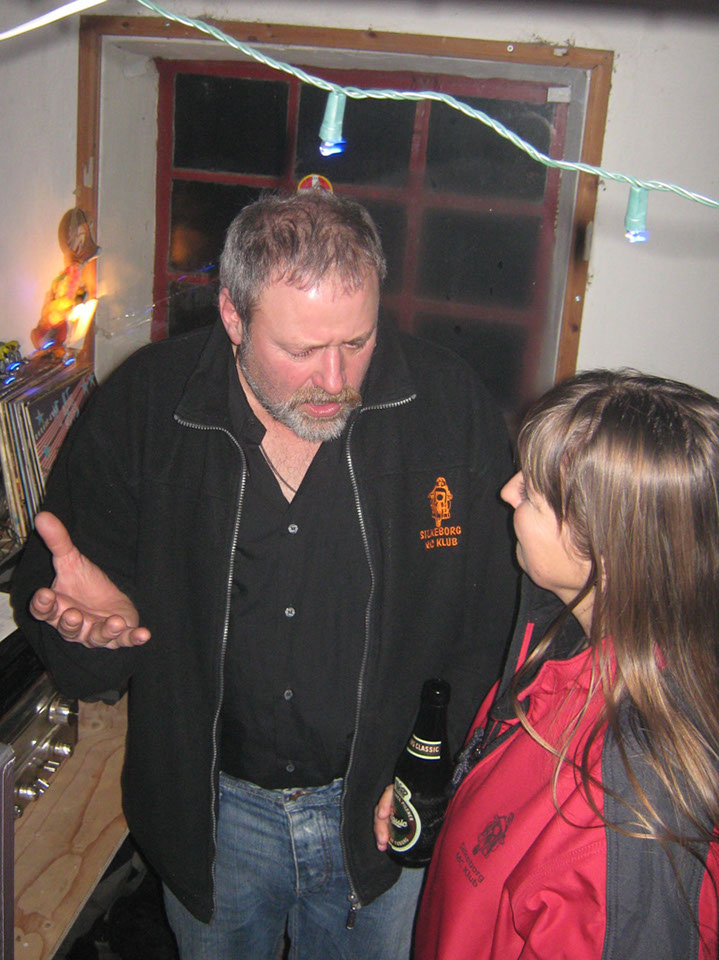 2011-021-27